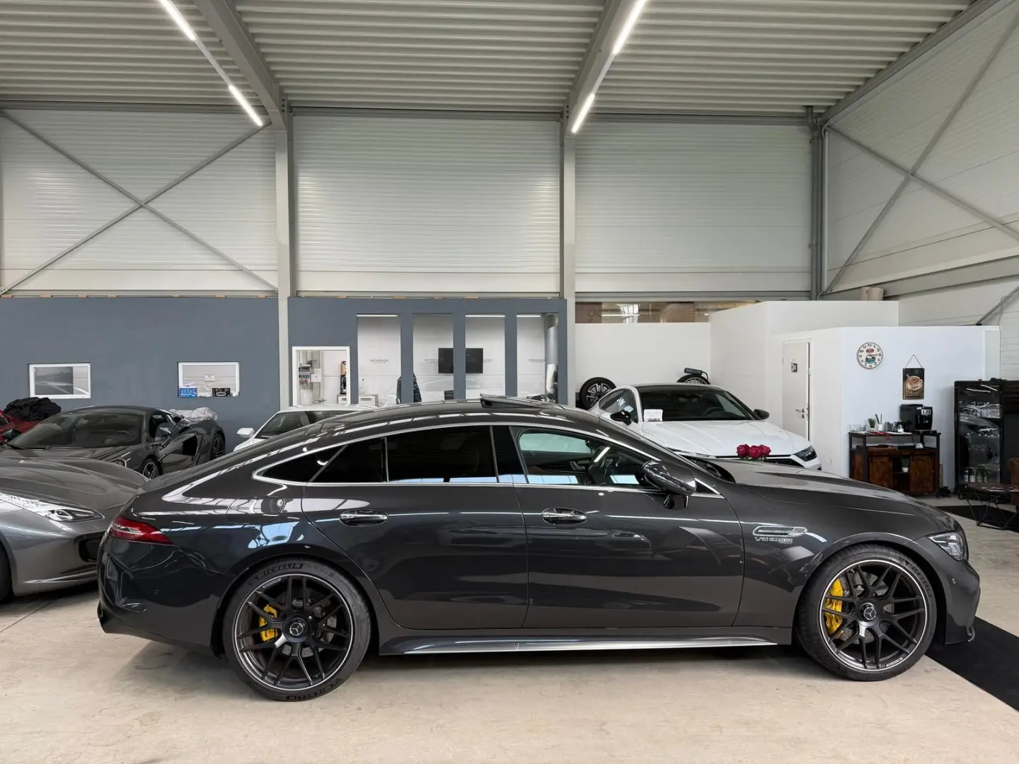 AMG GT 4trg/Burmester/Bi-Color/Massage/Multibeam