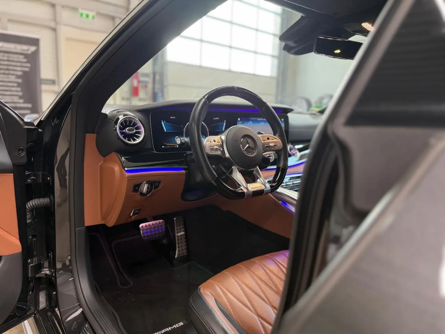 AMG GT 4trg/Burmester/Bi-Color/Massage/Multibeam