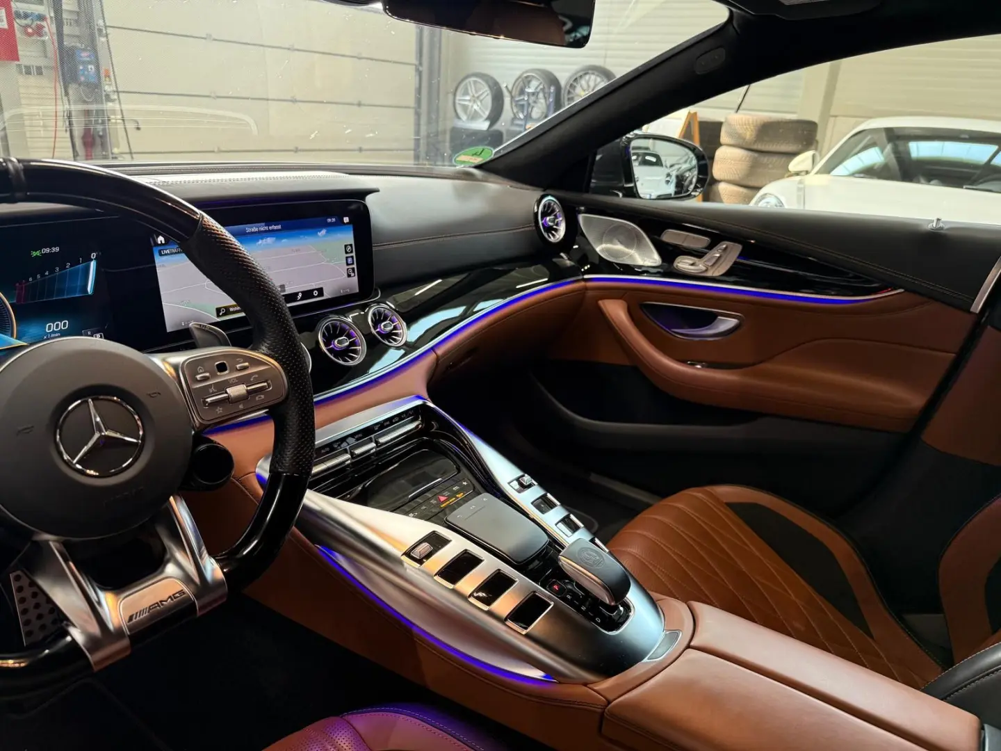 AMG GT 4trg/Burmester/Bi-Color/Massage/Multibeam