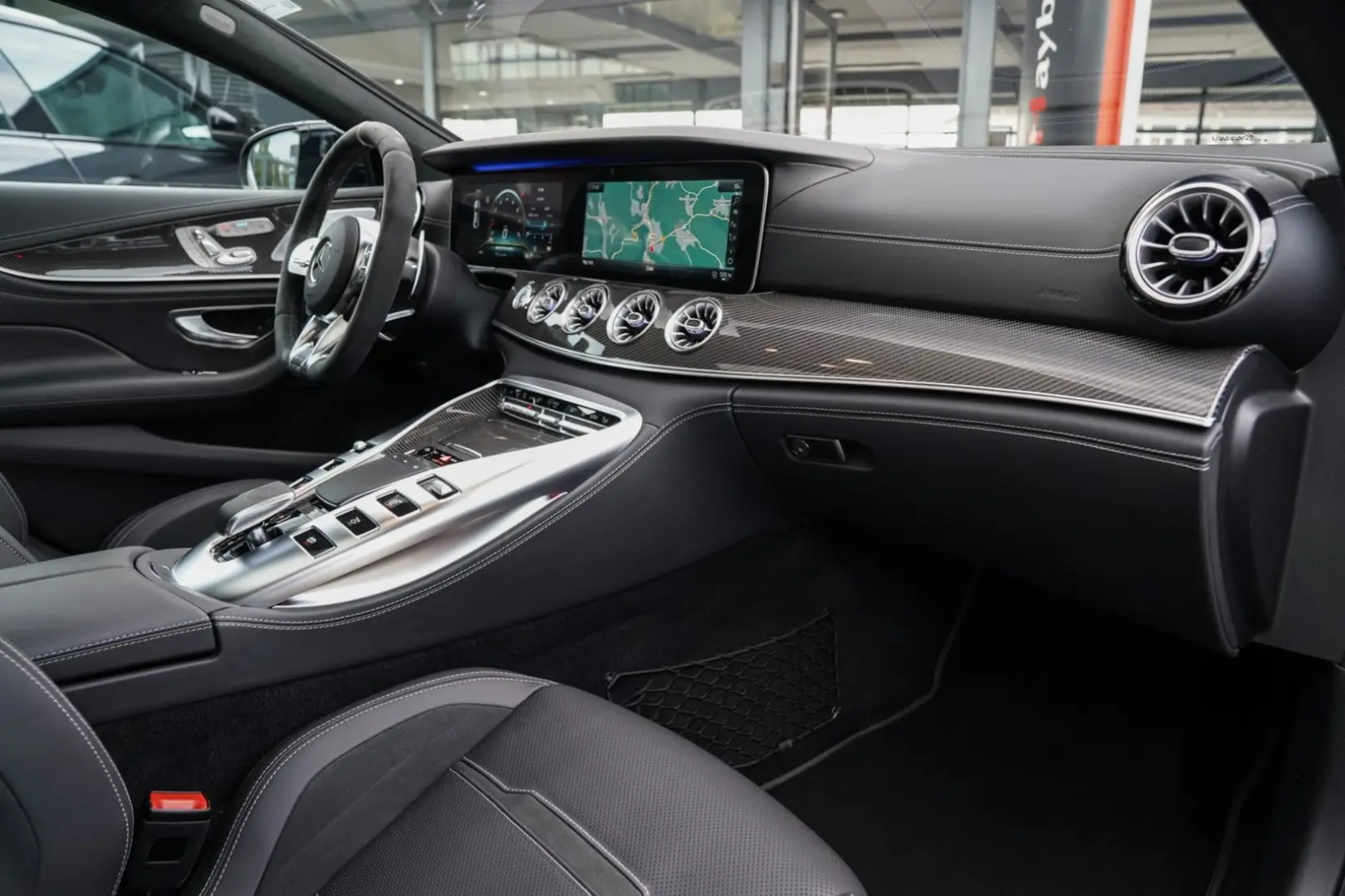 AMG GT 63 S 4Matic+ Exclusiv-HeadUp-21
