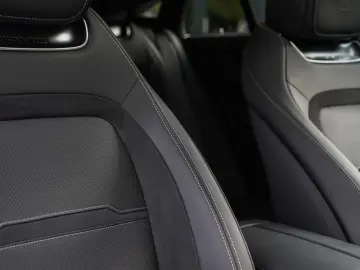 AMG GT 63 S 4Matic+ Exclusiv-HeadUp-21