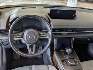 MX-30 R-EV Makoto Premium GSD Modern Confidence