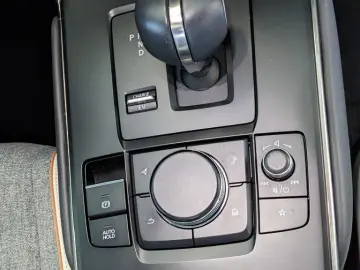 MX-30 R-EV Makoto Premium GSD Modern Confidence