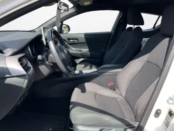 C-HR Hybrid Flow Sitzheizung