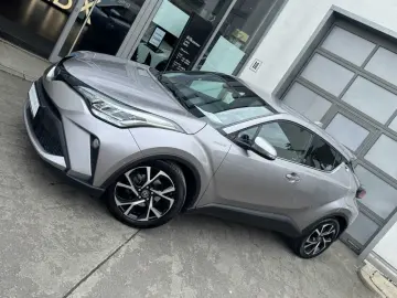 C-HR Hybrid Team D * All-Wetter-Reifen *