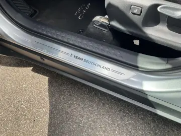 C-HR HYBRID TEAM D 1.8 16V NAVI+ACC+BI-LED+RFK+S