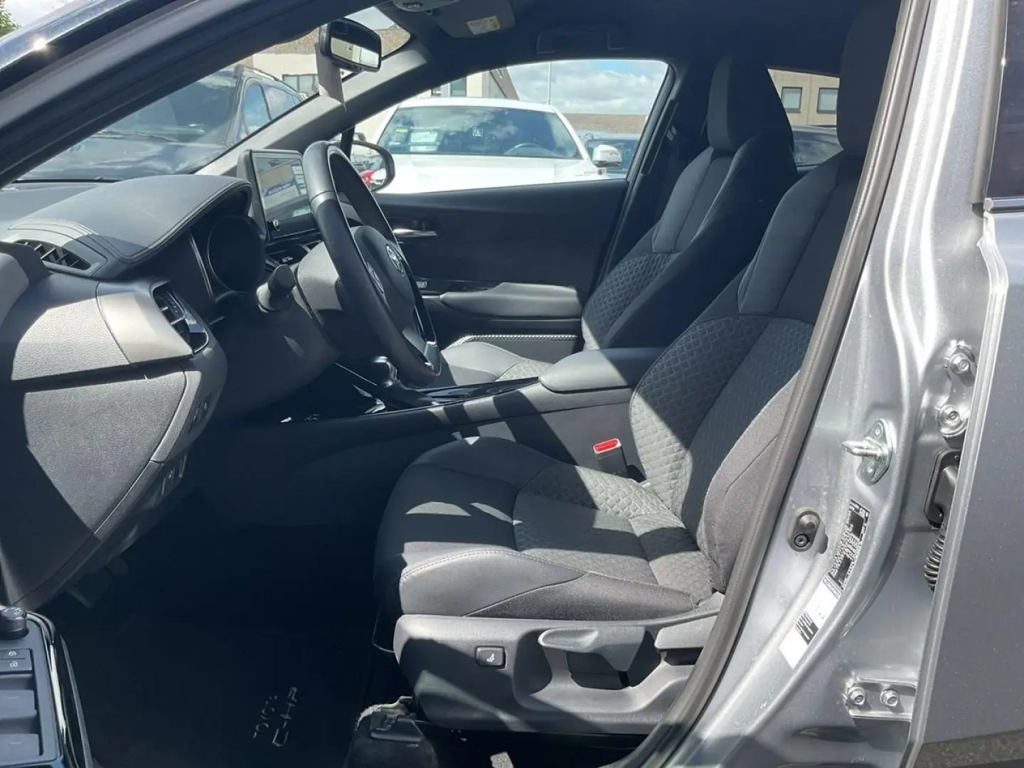 C-HR HYBRID TEAM D 1.8 16V NAVI+ACC+BI-LED+RFK+S