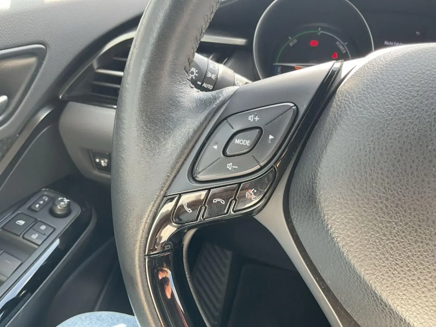 C-HR HYBRID TEAM D 1.8 16V NAVI+ACC+BI-LED+RFK+S
