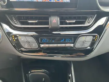 C-HR HYBRID TEAM D 1.8 16V NAVI+ACC+BI-LED+RFK+S
