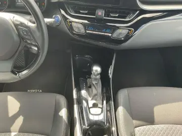 C-HR HYBRID TEAM D 1.8 16V NAVI+ACC+BI-LED+RFK+S