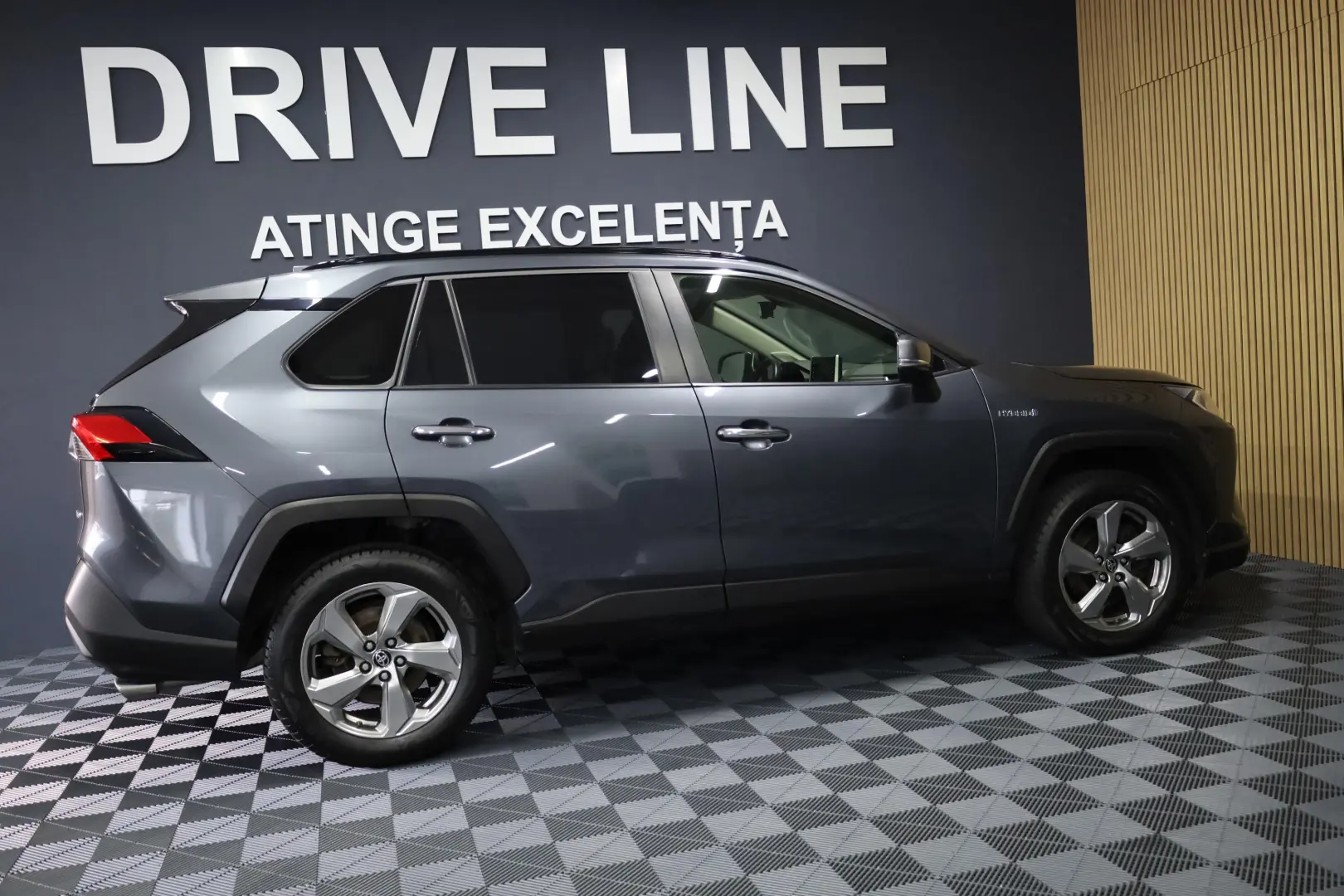TOYOTA RAV4 - 2.5i i-AWD Hibrid Premium Plus