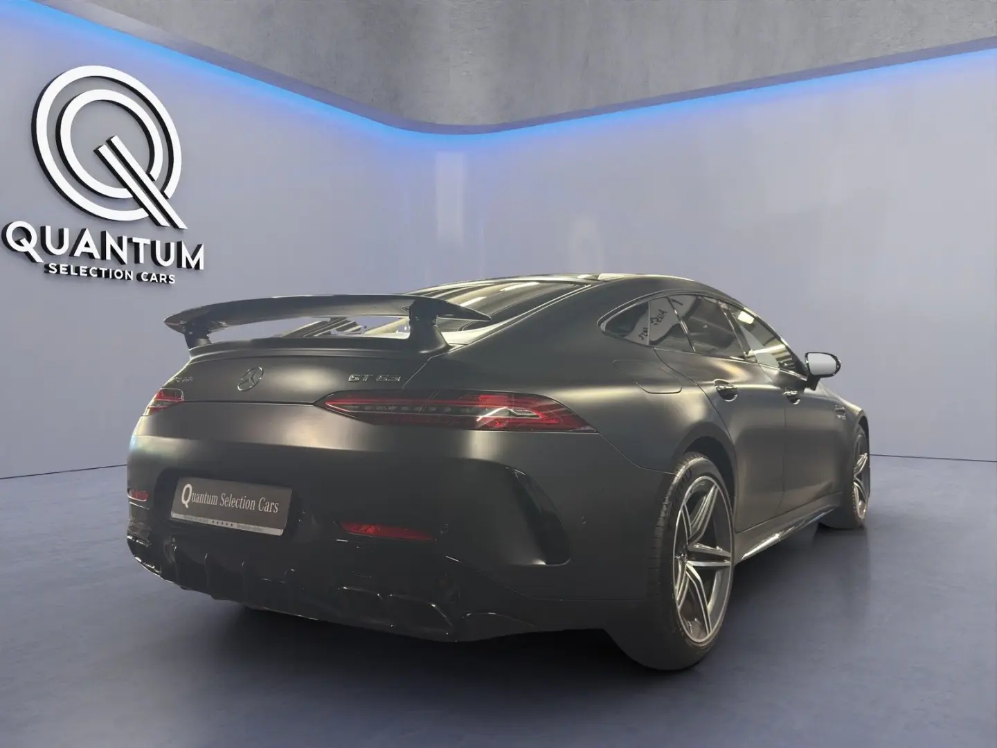 GT63 *AERO*Schalensitz*Designo*SAGA*Night*