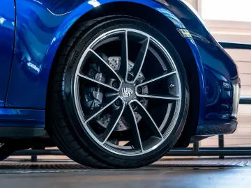 911 Carrera 4  Approved