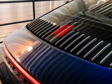 911 Carrera 4  Approved