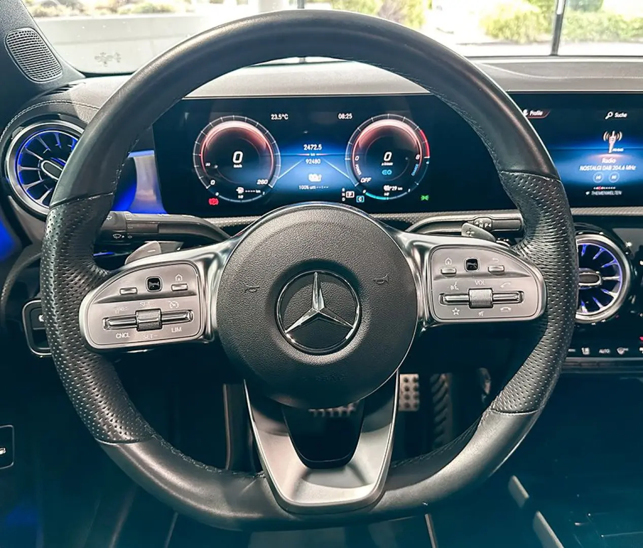 CLA 250 e AMGLi+ED2020+NIGHT+LED+MBUX+SOUND