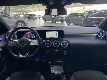 CLA 250 e AMG+NIGHT+LED+NAVI+SITZHZG+AMBIENTE