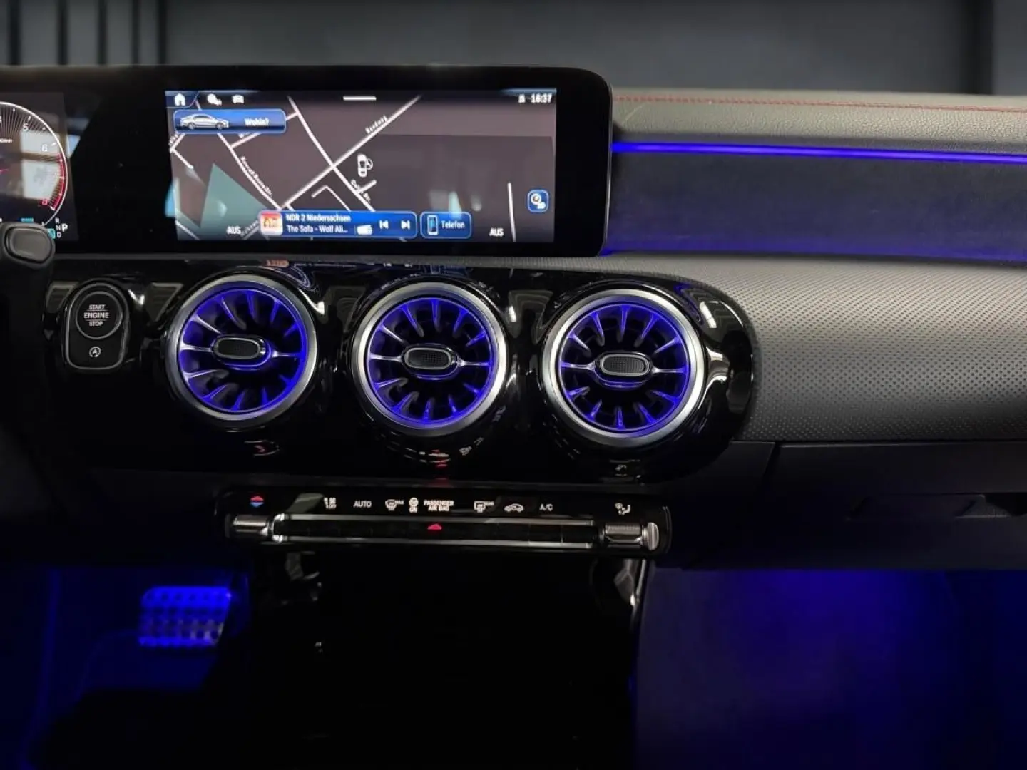 CLA 180 Coupé AMG +KAMERA+MBUX+LED+AMBIENTE