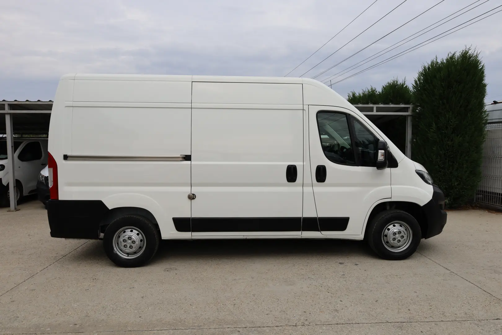 Peugeot Boxer L2H2 2.2D 120CP