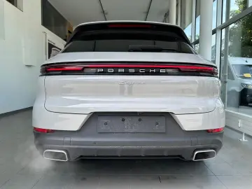 Porsche Cayenne- Matrix/ACC