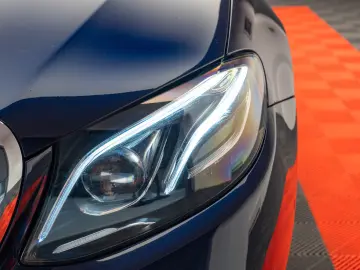 Mercedes-Benz E300DE Multibeam Ambient BlindSpot WeBasto