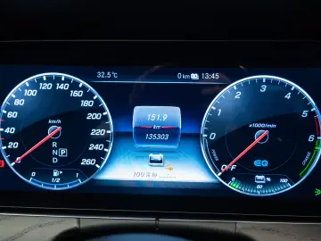Mercedes-Benz E300DE Multibeam Ambient BlindSpot WeBasto