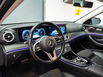 Mercedes-Benz E300DE Multibeam Ambient BlindSpot WeBasto