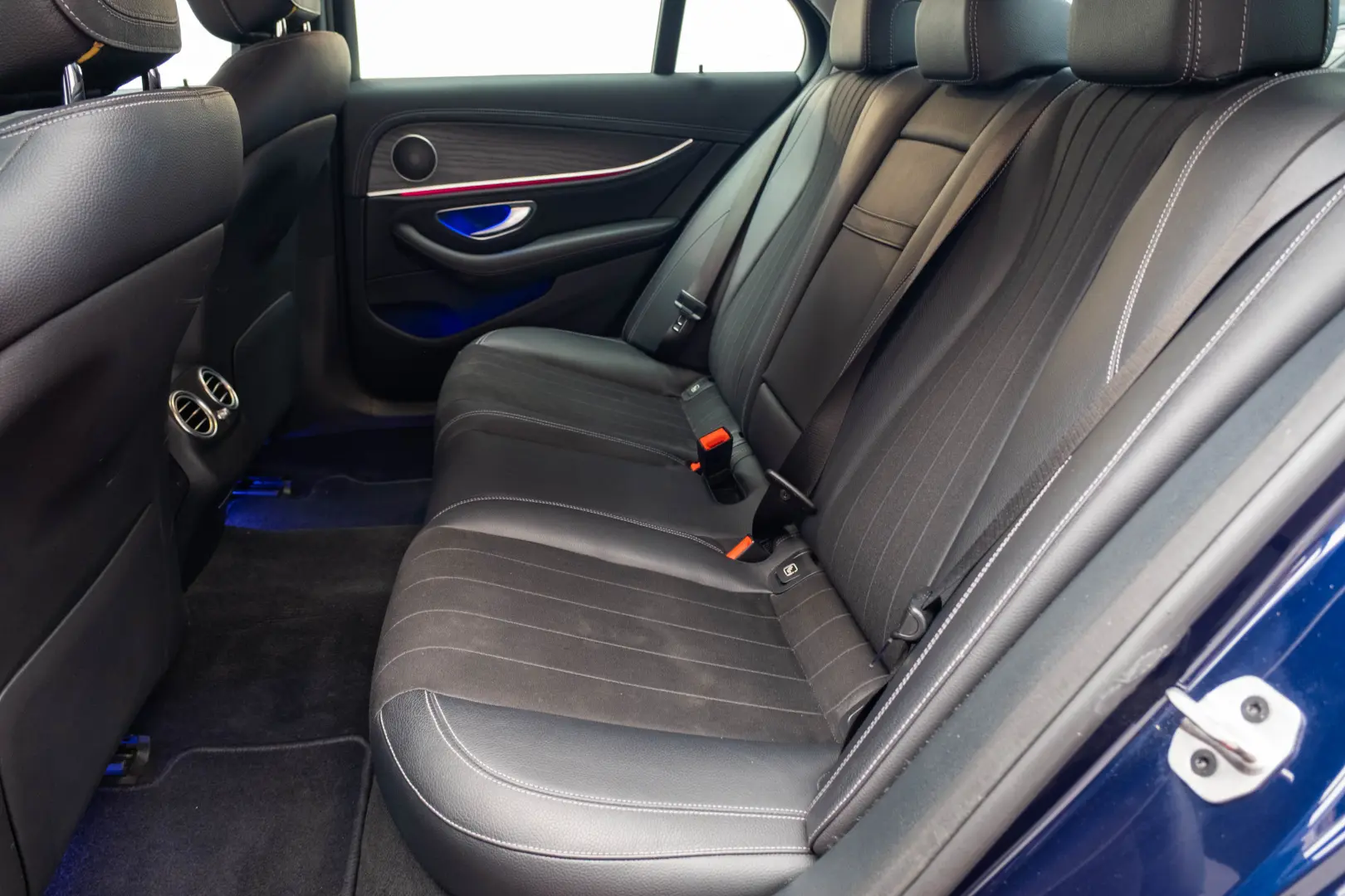 Mercedes-Benz E300DE Multibeam Ambient BlindSpot WeBasto