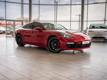 Porsche Panamera 4 GTS
