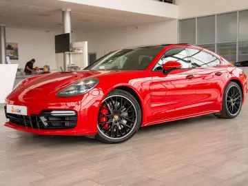 Porsche Panamera 4 GTS