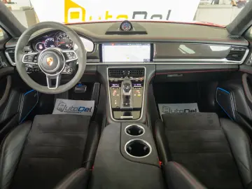 Porsche Panamera 4 GTS