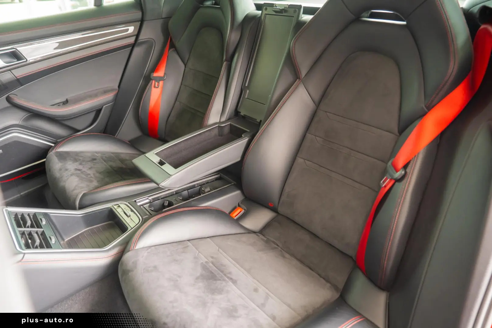 Porsche Panamera 4 GTS