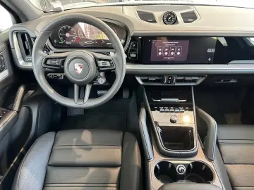 Porsche Cayenne- Matrix/ACC/Ventilatie