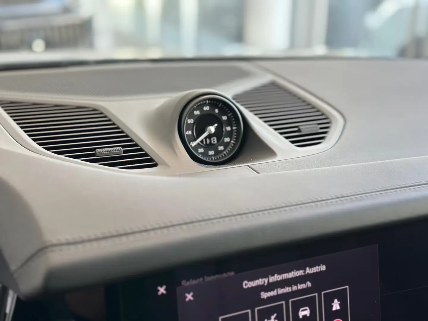 Porsche Cayenne- Matrix/ACC/Ventilatie