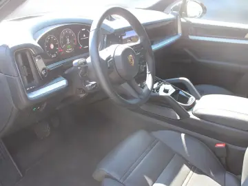 Cayenne E-Hybrid/Luftfed./Panodach/InnoDrive/HAL