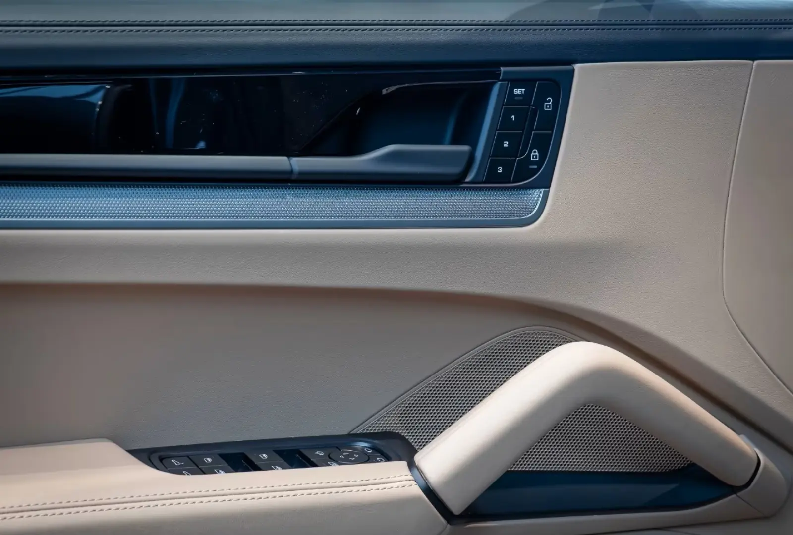 Porsche Cayenne SportDesign 22Zoll Massage