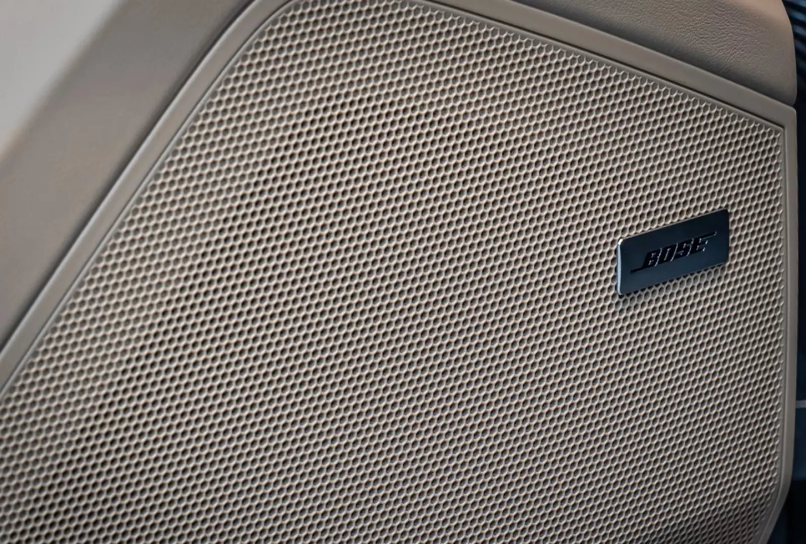 Porsche Cayenne SportDesign 22Zoll Massage