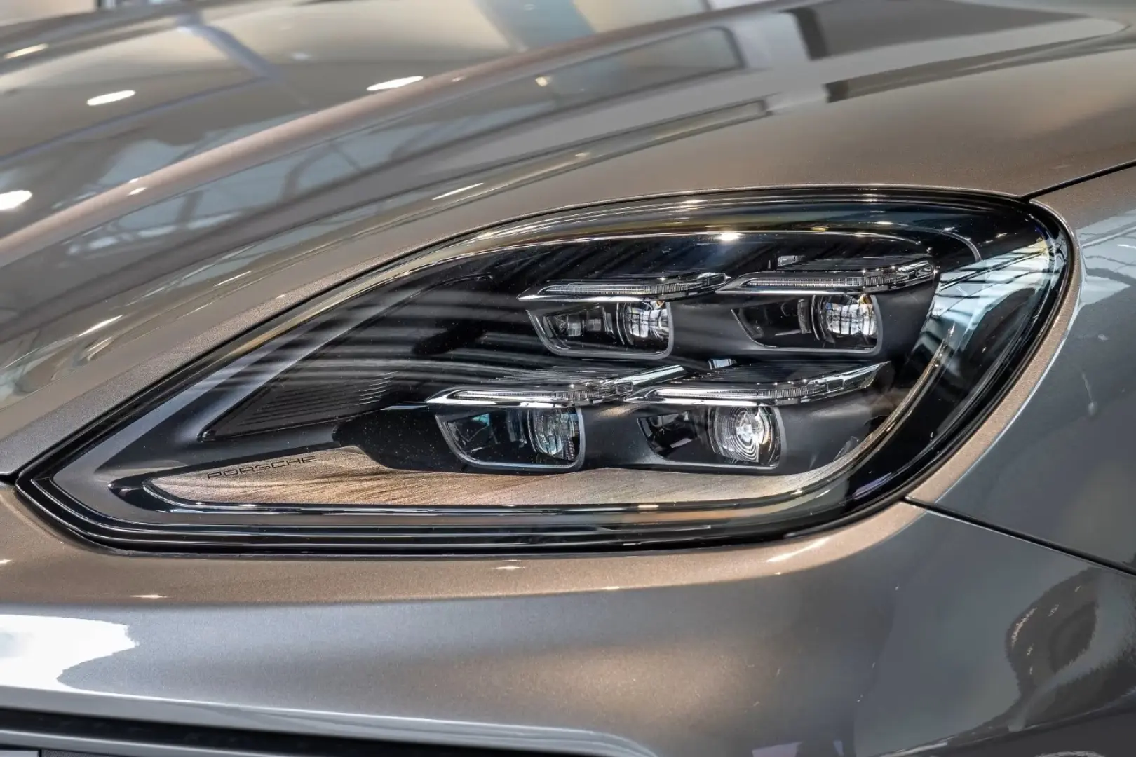 Porsche Cayenne SportDesign 22Zoll Massage