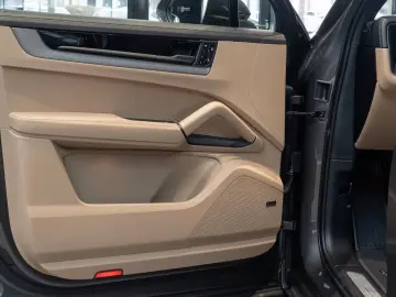 Porsche Cayenne SportDesign 22Zoll Massage