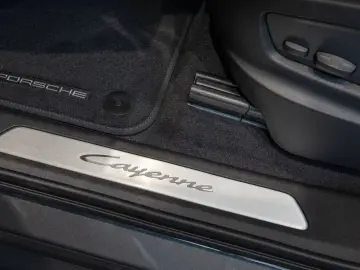 Porsche Cayenne SportDesign 22Zoll Massage