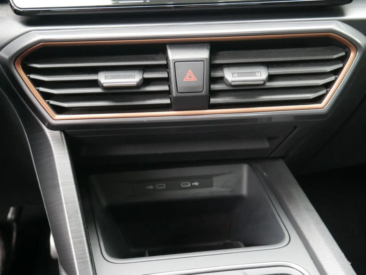 Formentor 2.0 TSI VZ 4Drive BEATS NAVI ACC LED