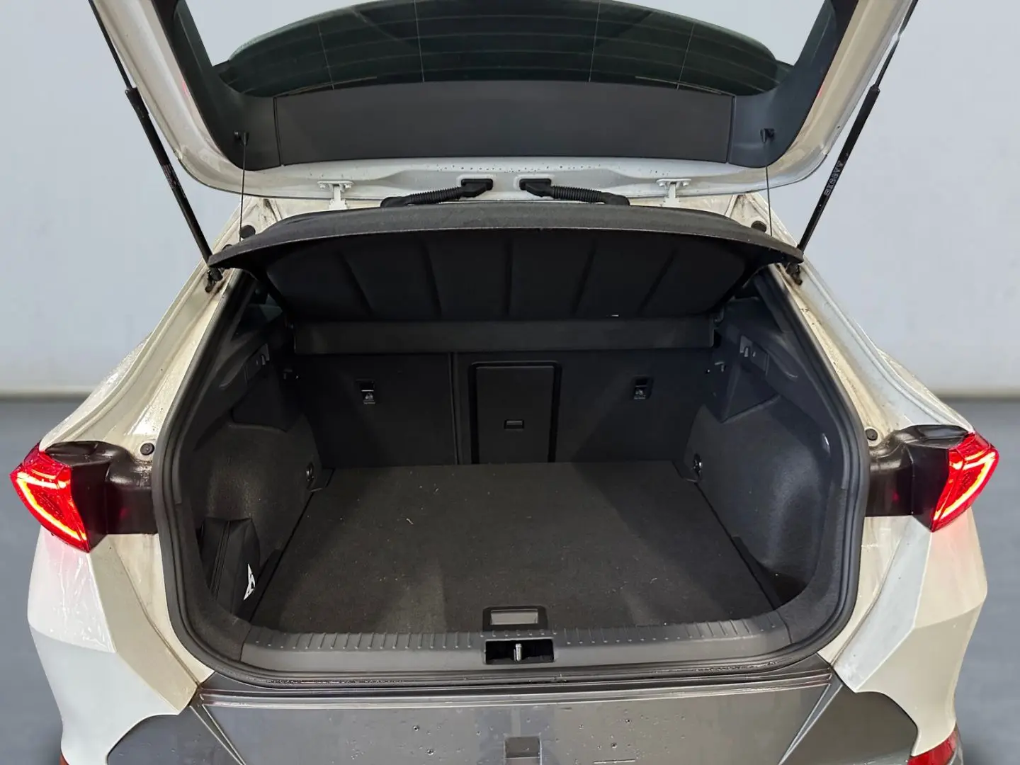 Formentor 2.0 TSI 4Drive DSG *Pano*Beats*CAM*SHZ