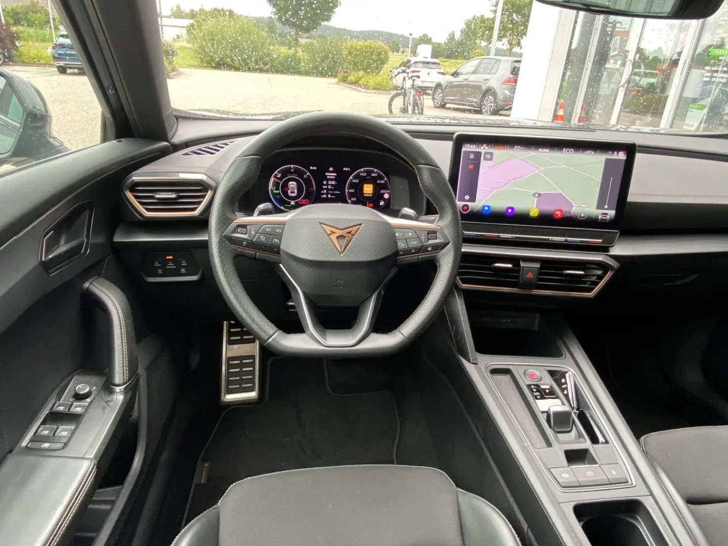 Formentor 1.4 TSI DSG eHybrid PAKET-XL+AREA+19