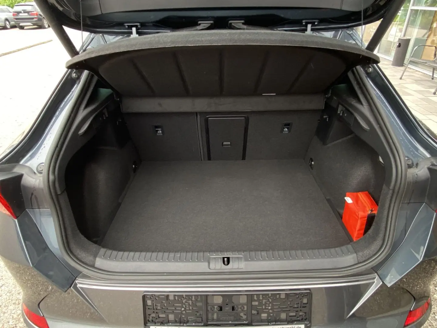 Formentor 1.4 TSI DSG eHybrid PAKET-XL+AREA+19