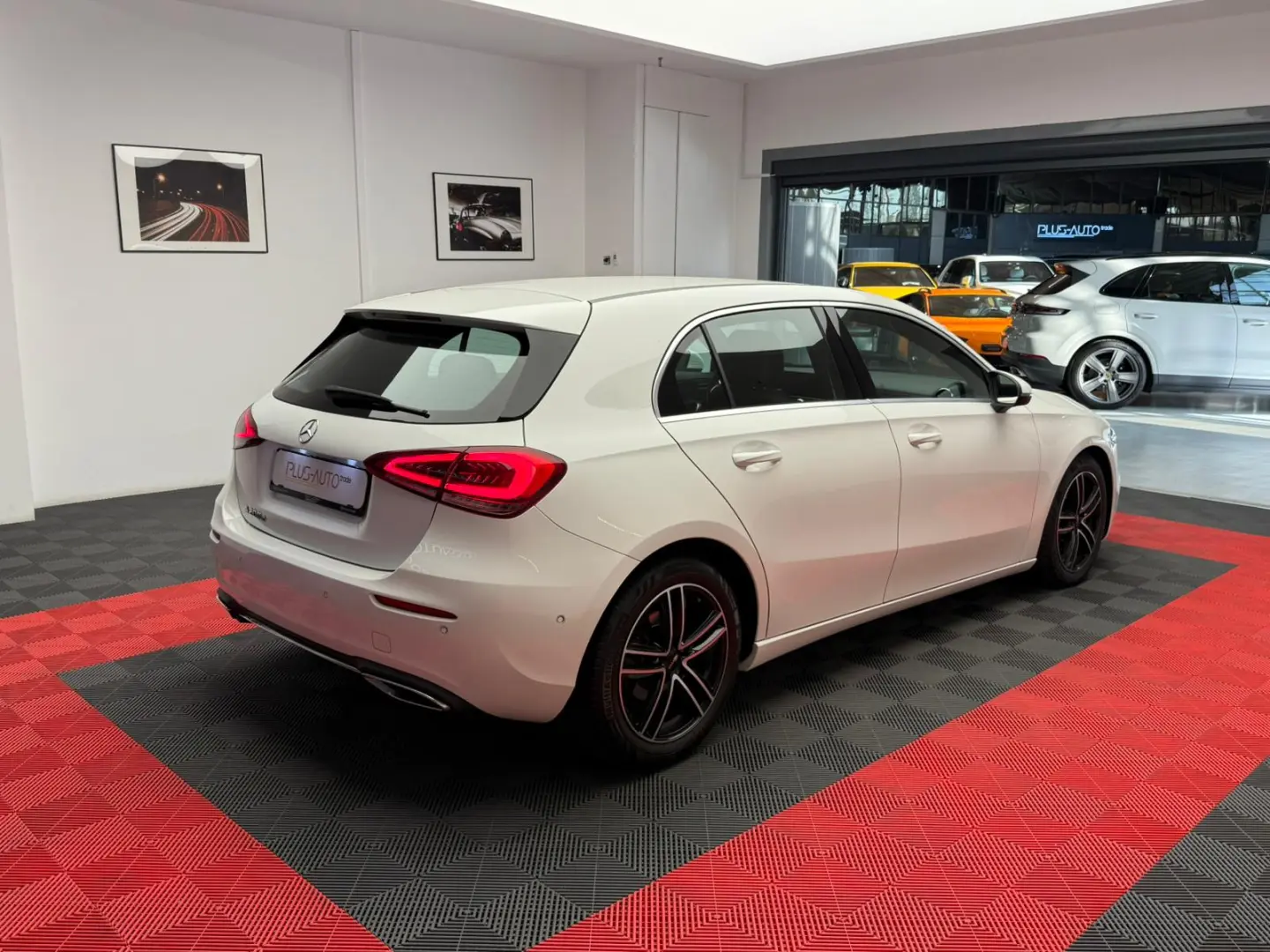 Mercedes-Benz A200d