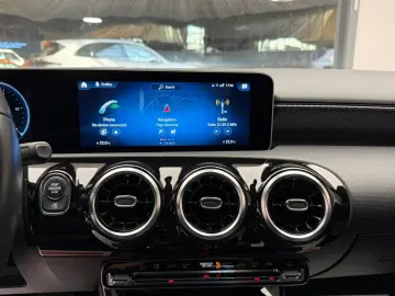 Mercedes-Benz A200d