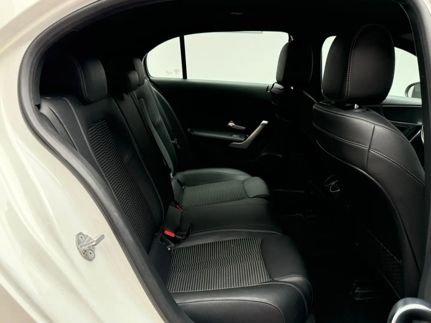 Mercedes-Benz A200d
