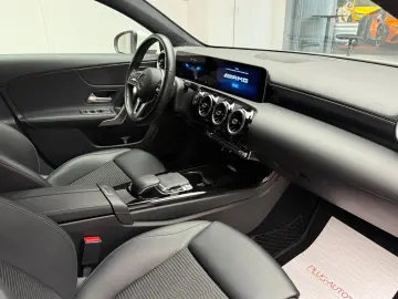 Mercedes-Benz A200d