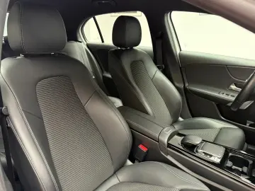 Mercedes-Benz A200d
