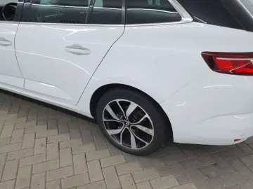 RENAULT MEGANE GRANDTOUR 1.3Tce BOSE EDITION