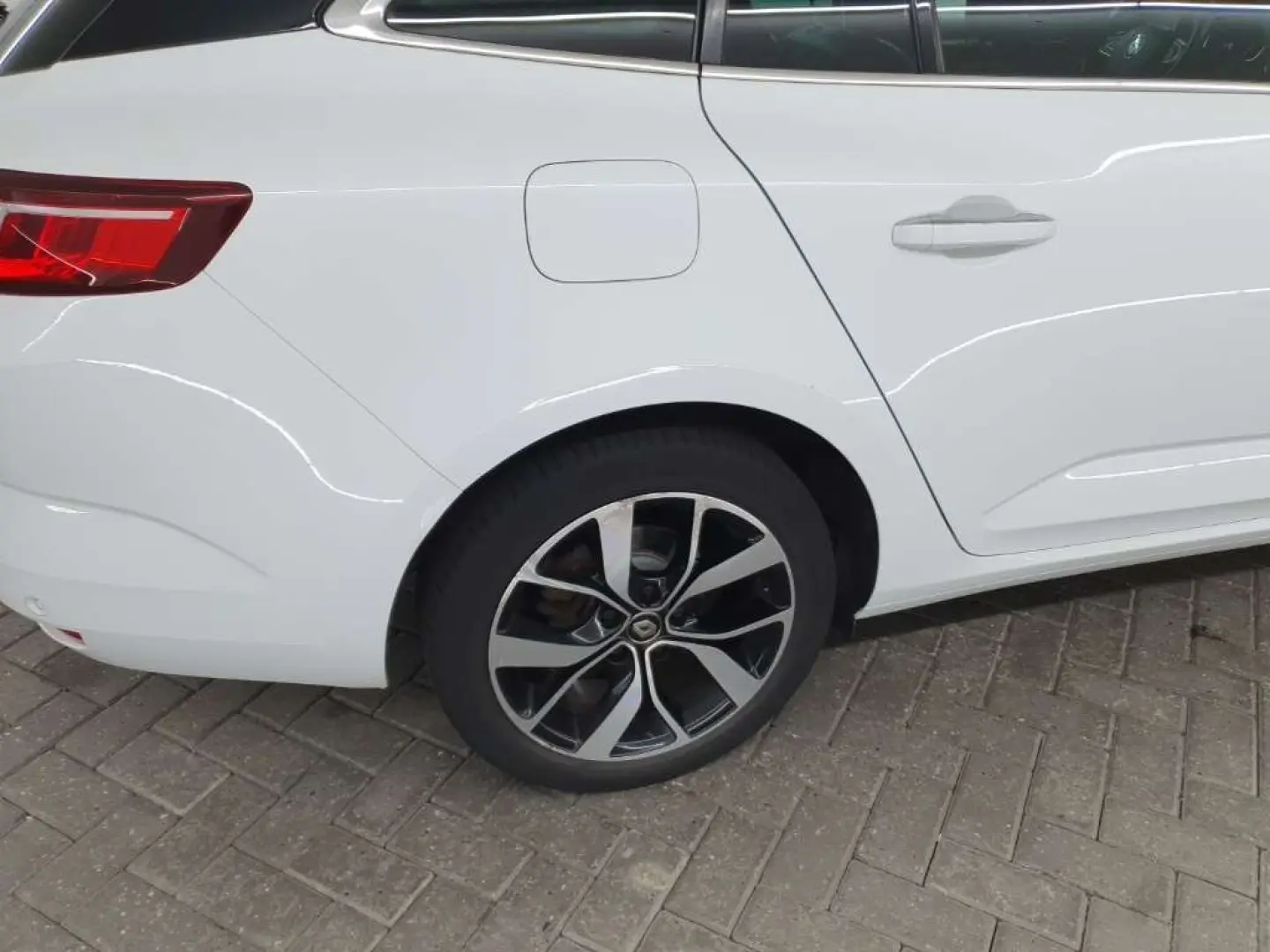 RENAULT MEGANE GRANDTOUR 1.3Tce BOSE EDITION